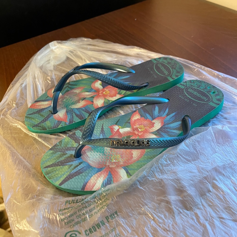 Havaianas Blue Tropical Flip Flops US6